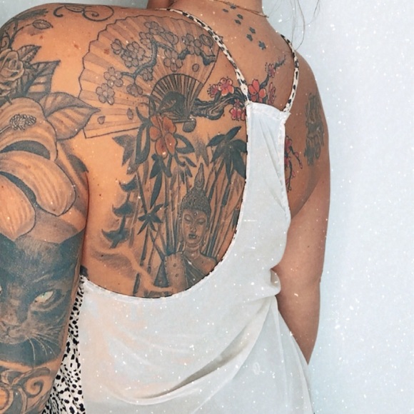 Top - Picture 2 of 2